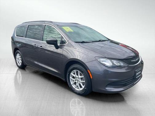 2020 Chrysler Voyager LXI