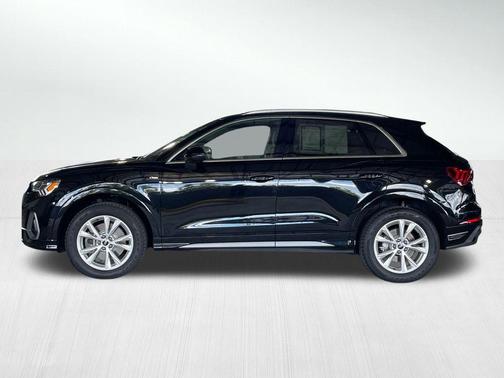 2023 Audi Q3 Premium 45 TFSI S line quattro Tiptronic