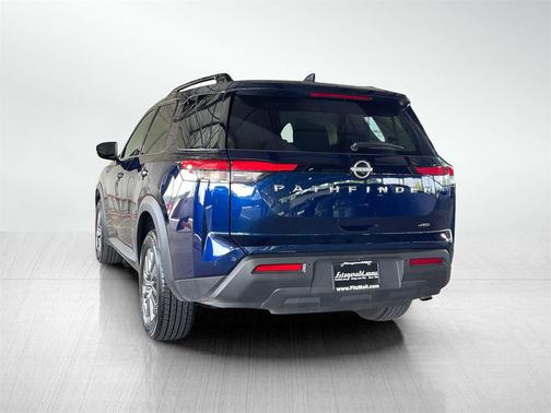 2025 Nissan Pathfinder SV 4WD
