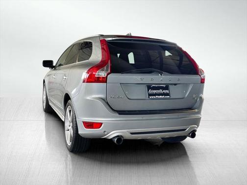 2011 Volvo XC60 T6 R-Design