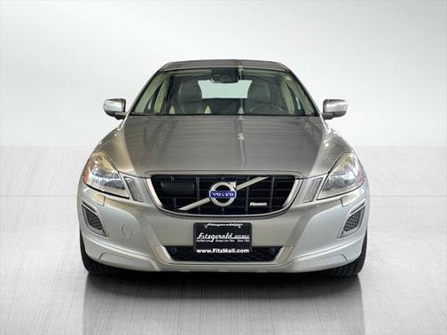 2011 Volvo XC60 T6 R-Design