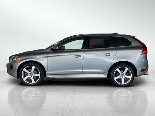 2011 Volvo XC60 T6 R-Design