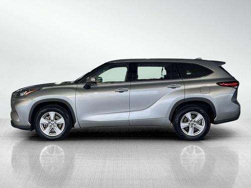 2020 Toyota Highlander LE