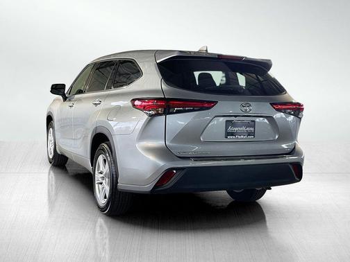 2020 Toyota Highlander LE