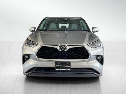 2020 Toyota Highlander LE