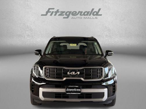 Ebony Black 2023 Kia Telluride S