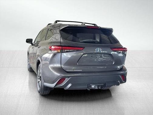 2020 Toyota Highlander Hybrid XLE
