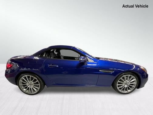 Photo 5 of 32 of 2018 Mercedes-Benz SLC 300 Base