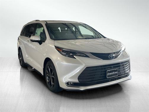 2025 Toyota Sienna Platinum