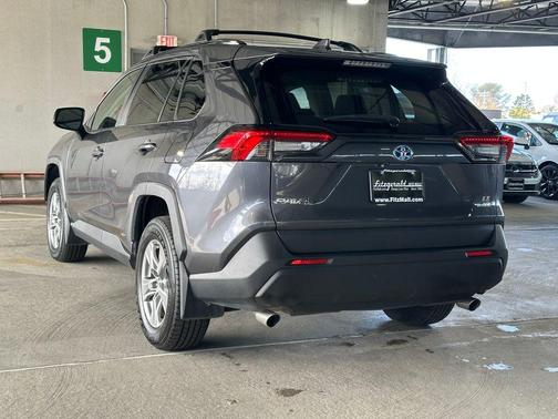 2024 Toyota RAV4 Hybrid LE