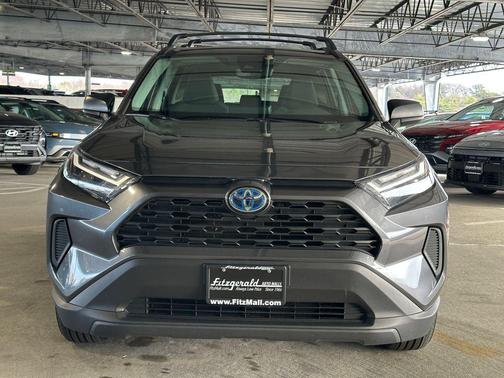 2024 Toyota RAV4 Hybrid LE