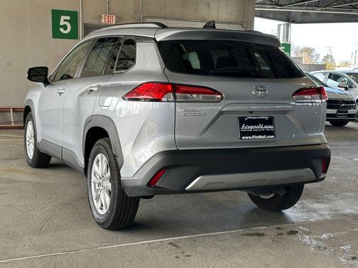 2025 Toyota Corolla Cross LE