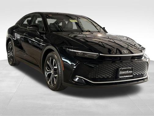 2023 Toyota Crown XLE