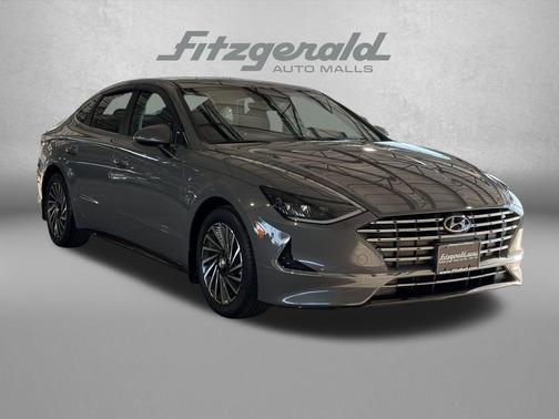 2022 Hyundai SONATA Hybrid SE