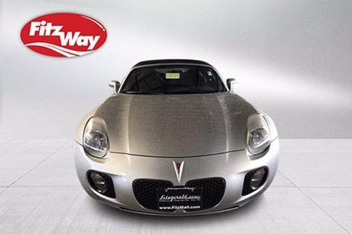 Photo 5 of 18 of 2009 Pontiac Solstice GXP