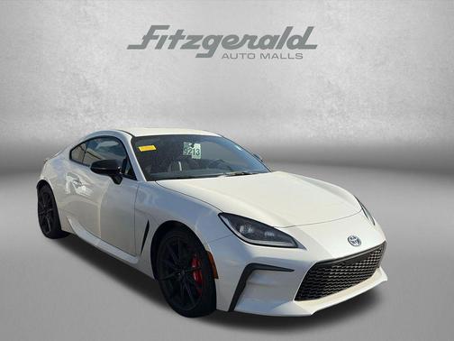 Halo 2025 Toyota GR86 Premium