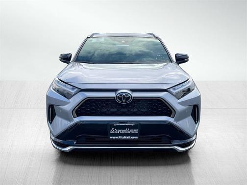 2025 Toyota RAV4 Hybrid SE