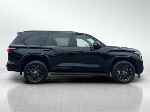 2024 Toyota Sequoia Platinum