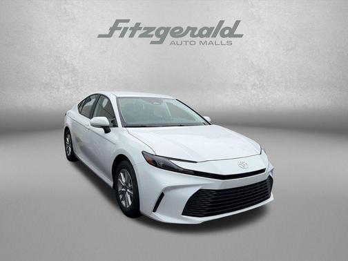 Ice Cap 2026 Toyota Camry LE