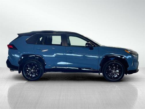 2025 Toyota RAV4 Hybrid SE