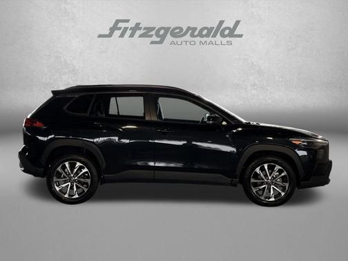 2025 Toyota Corolla Cross XLE