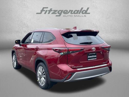 Ruby Flare Pearl 2026 Toyota Highlander Hybrid Platinum