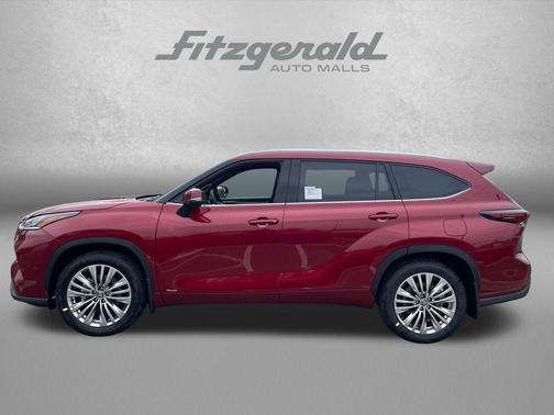 Ruby Flare Pearl 2026 Toyota Highlander Hybrid Platinum