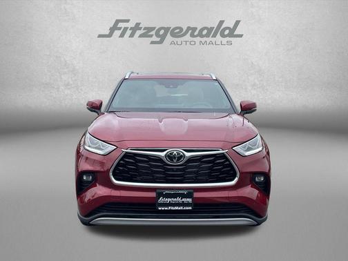 Ruby Flare Pearl 2026 Toyota Highlander Hybrid Platinum