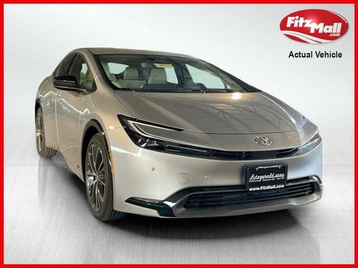 2025 Toyota Prius XLE
