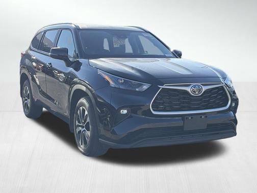 2023 Toyota Highlander Hybrid XLE