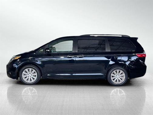 2017 Toyota Sienna Limited Premium