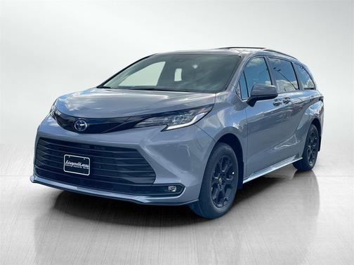 2025 Toyota Sienna Woodland Edition