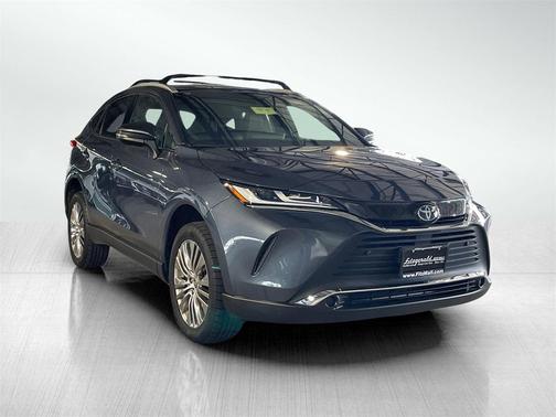 2022 Toyota Venza XLE