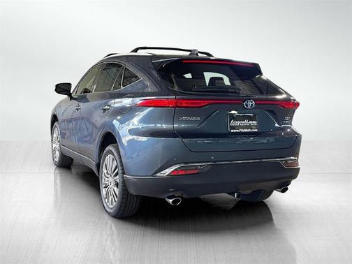 2022 Toyota Venza XLE