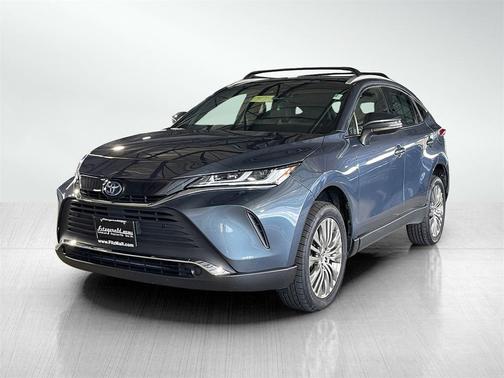 2022 Toyota Venza XLE