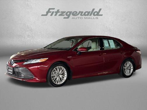 Ruby Flare Pearl 2019 Toyota Camry Hybrid XLE