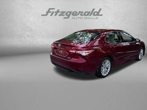 Ruby Flare Pearl 2019 Toyota Camry Hybrid XLE