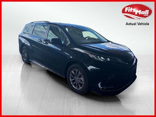 2023 Toyota Sienna XLE 7 Passenger