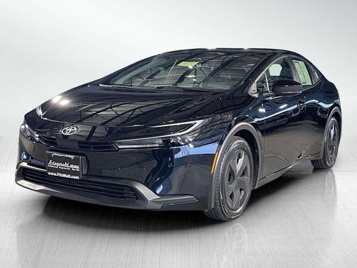2025 Toyota Prius LE