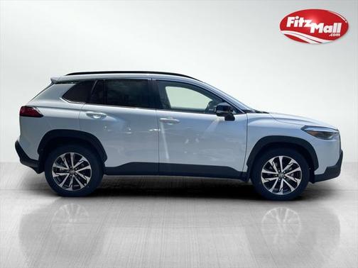 2025 Toyota Corolla Cross XLE