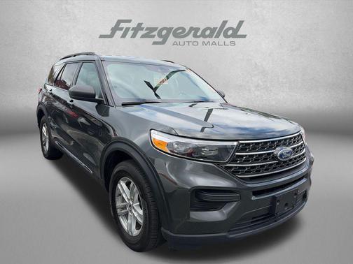 FORGED GREEN METALLIC 2024 Ford Explorer XLT
