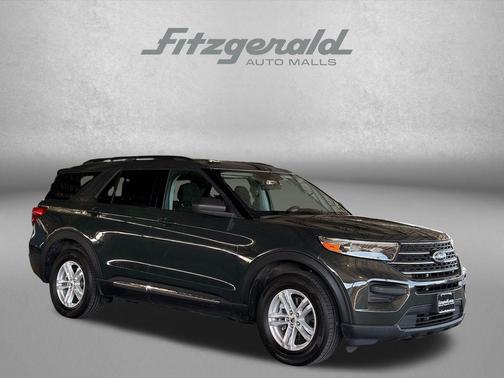 FORGED GREEN METALLIC 2024 Ford Explorer XLT