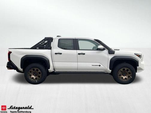 2025 Toyota Tacoma Hybrid Trailhunter