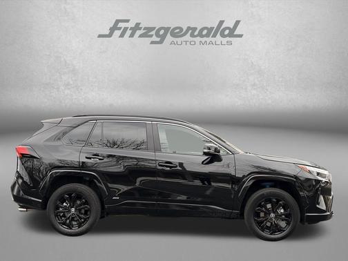 2024 Toyota RAV4 Hybrid SE