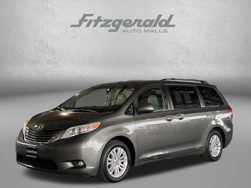 2012 Toyota Sienna XLE