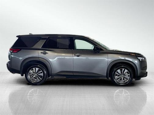 2024 Nissan Pathfinder S 4WD