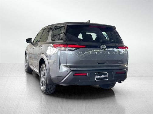 2024 Nissan Pathfinder S 4WD