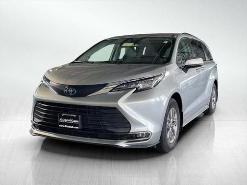 2021 Toyota Sienna XLE 7 Passenger