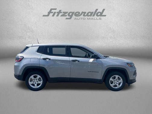 Billet Silver Metallic Clearcoat 2022 Jeep Compass Sport