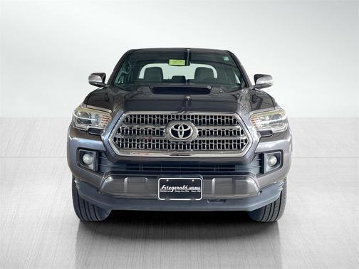 2016 Toyota Tacoma TRD Sport